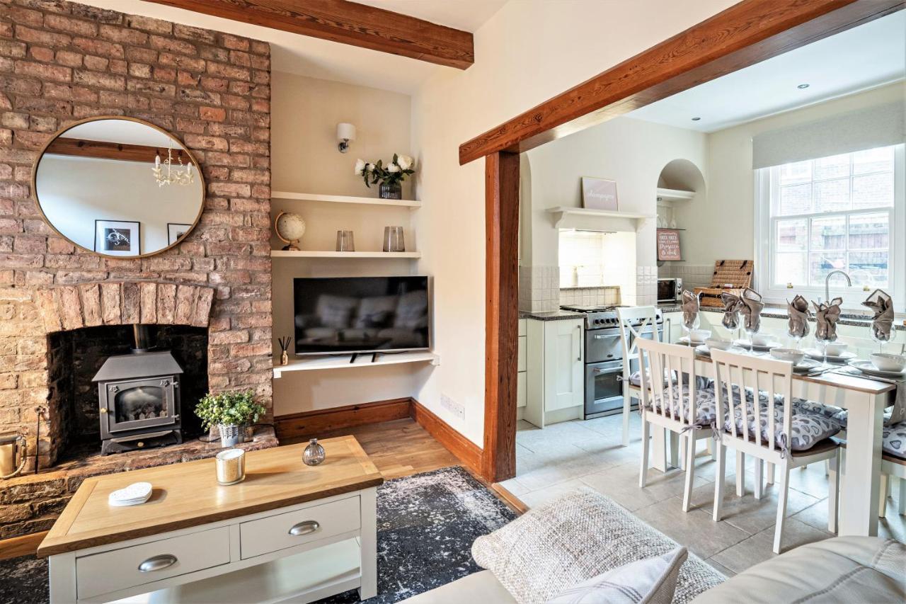 The Cottage In Chester, Sleeps 6 With Free Parking Exteriér fotografie